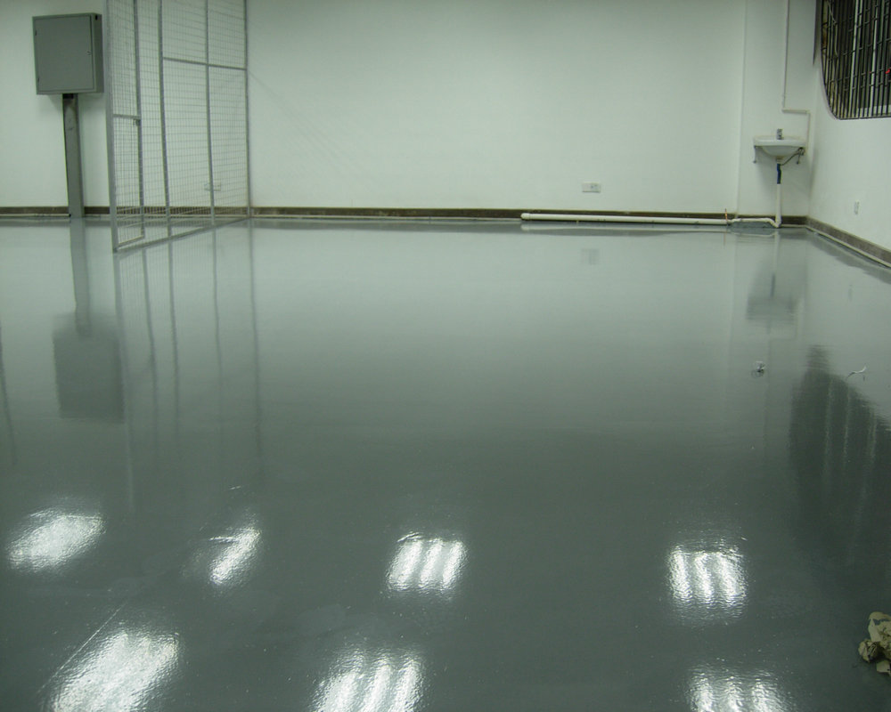 環氧樹脂地坪漆施工中出現基層裂縫原因和修復辦法?