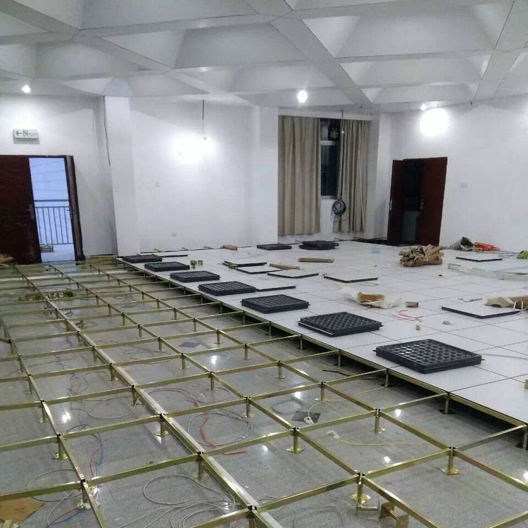 機房防靜電地板有幾種，機房為什么要采用防靜電地板