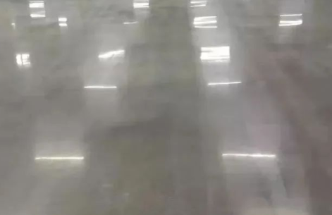 鋼化地坪有什么特點?鋼化地坪應(yīng)用領(lǐng)域有哪些?